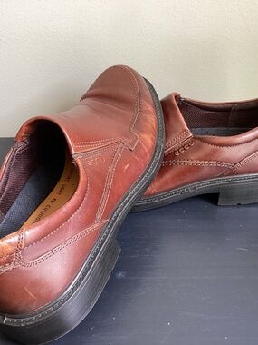 Men’s ECCO BROWN LEATHER SLIP-ON SIZE 45 or US 12